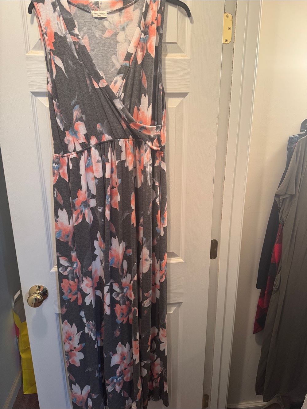 Sleeveless Floral Maxi Dress in Charcoal and Coral